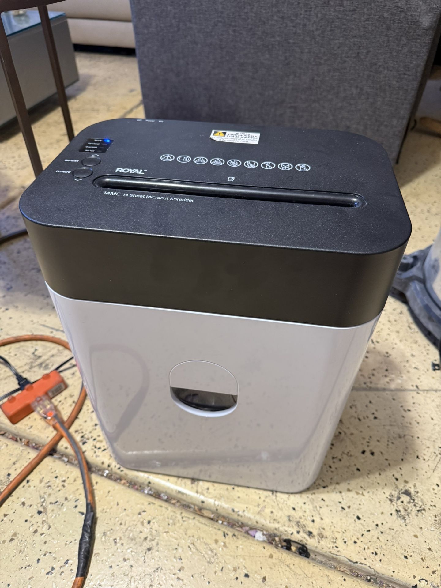 Royal 14 sheet micro cut paper shredder