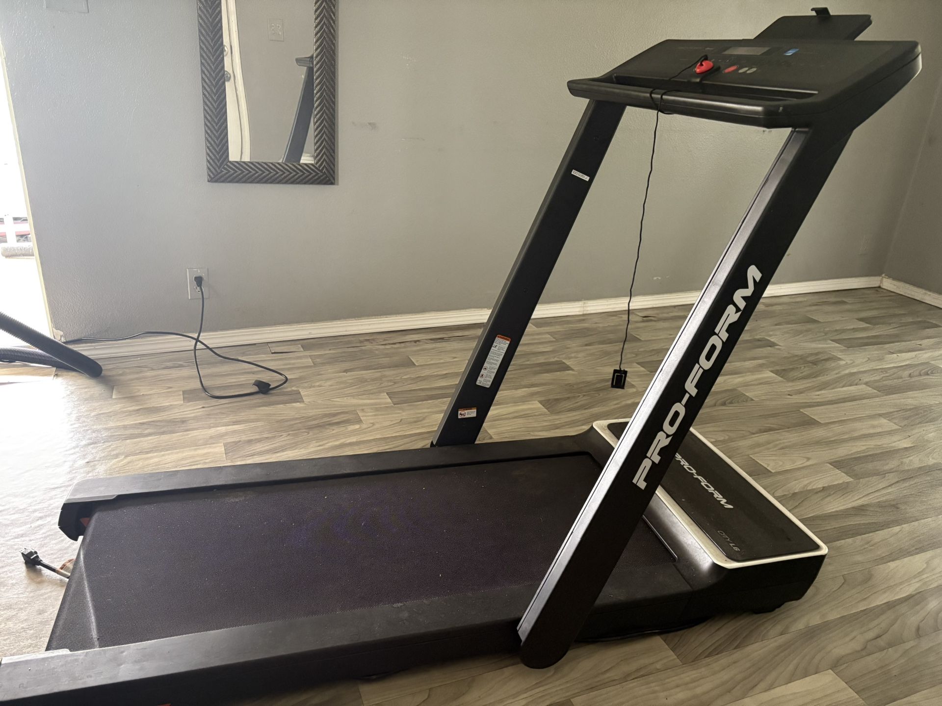 proform city L6 treadmill