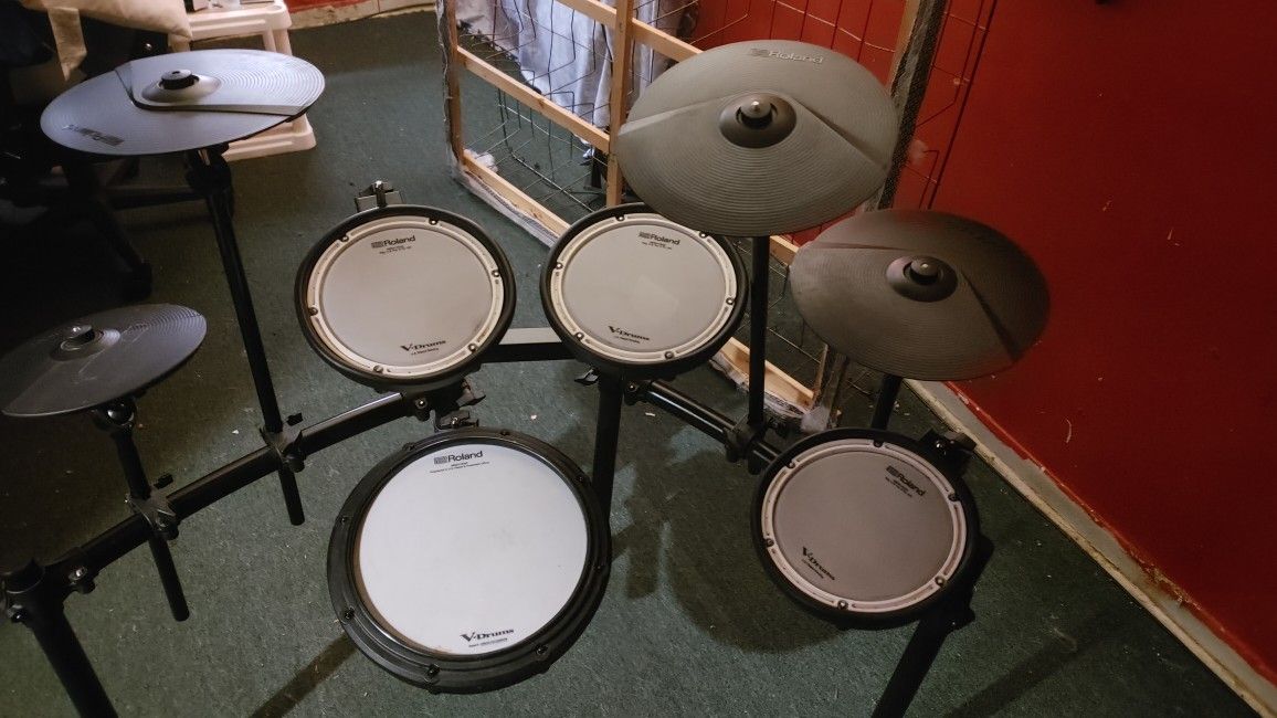 Roland TD -07 Electronic Drums
