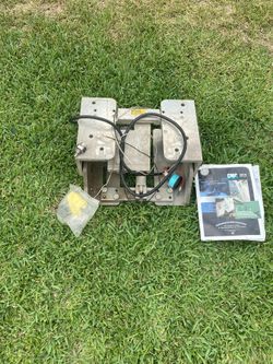 CMC power tilt and trim for boat motor 130 hp or less