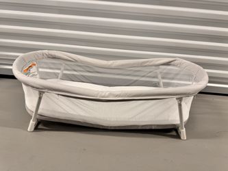 Portable Bassinet ideal for placing on the bed