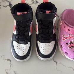 Girl shoes/ Nike/ crocks