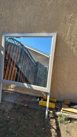 Dresser mirror