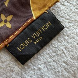 Louis Vuitton - Carre Monogram Classique Silk Scarf