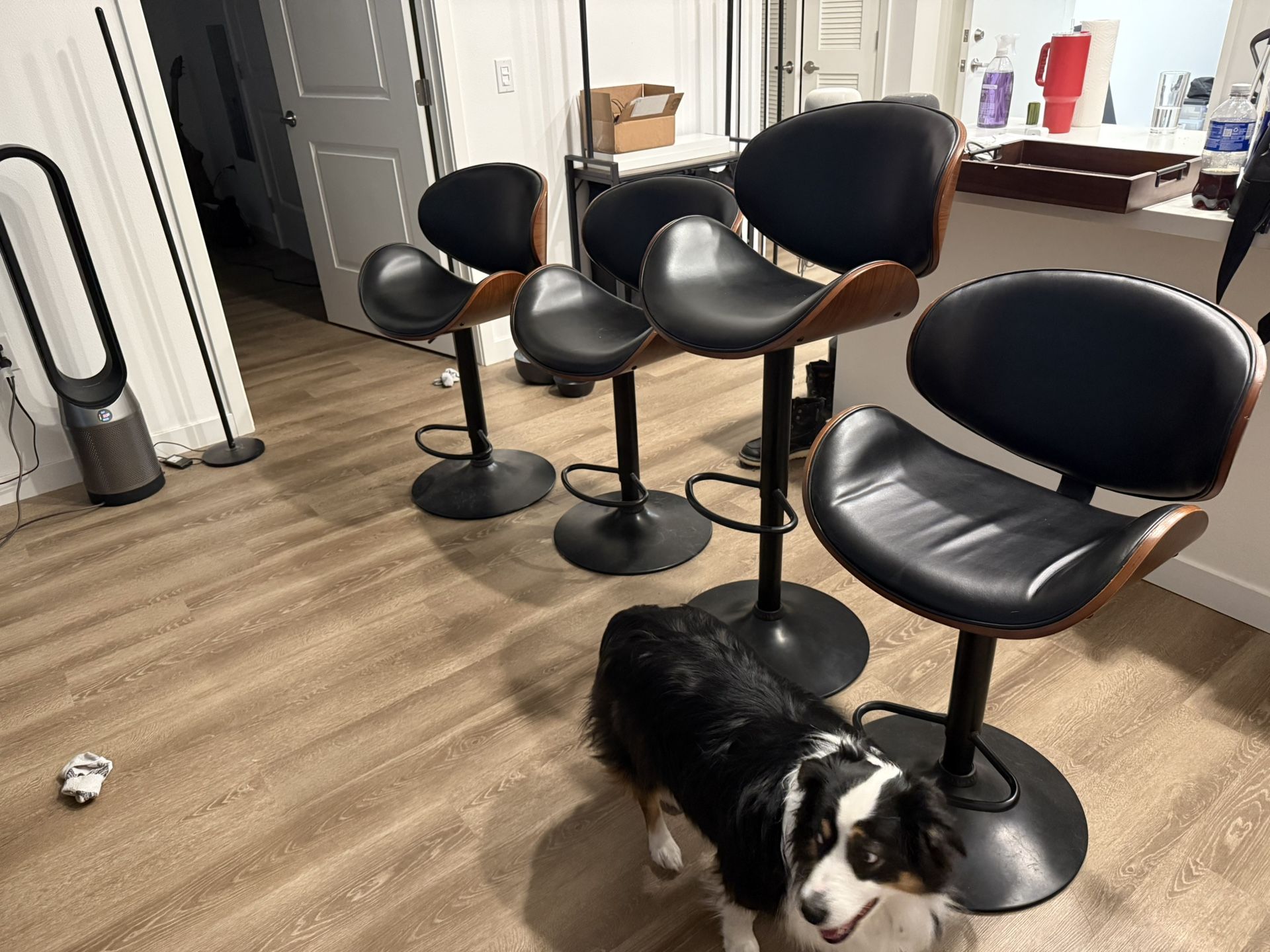4 Adjustable Height Bar Stools