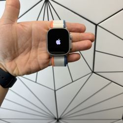Apple Watch Ultra 49mm GPS & Cellular Unlocked with Charger