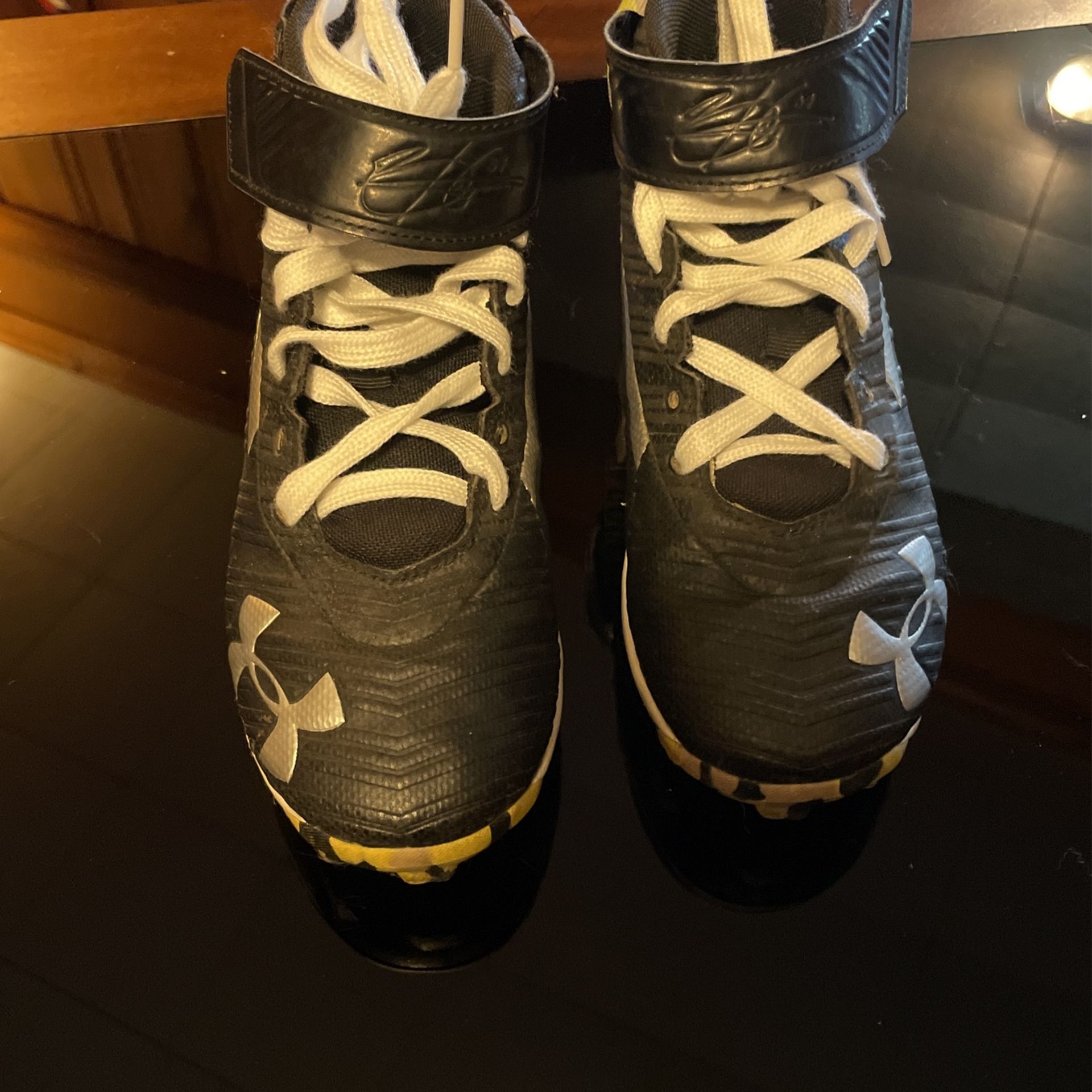 Boys Football Cleats Under Armor