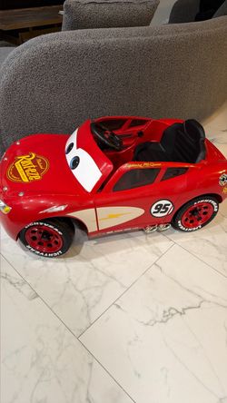 Lightning McQueen toddler car