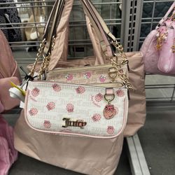 Juicy Couture Berry Sweet Shoulder