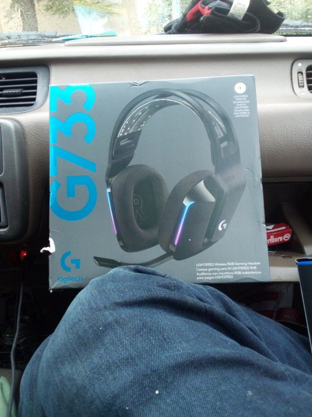 G733 Lightspeed Wireless RGB Gaming Headset