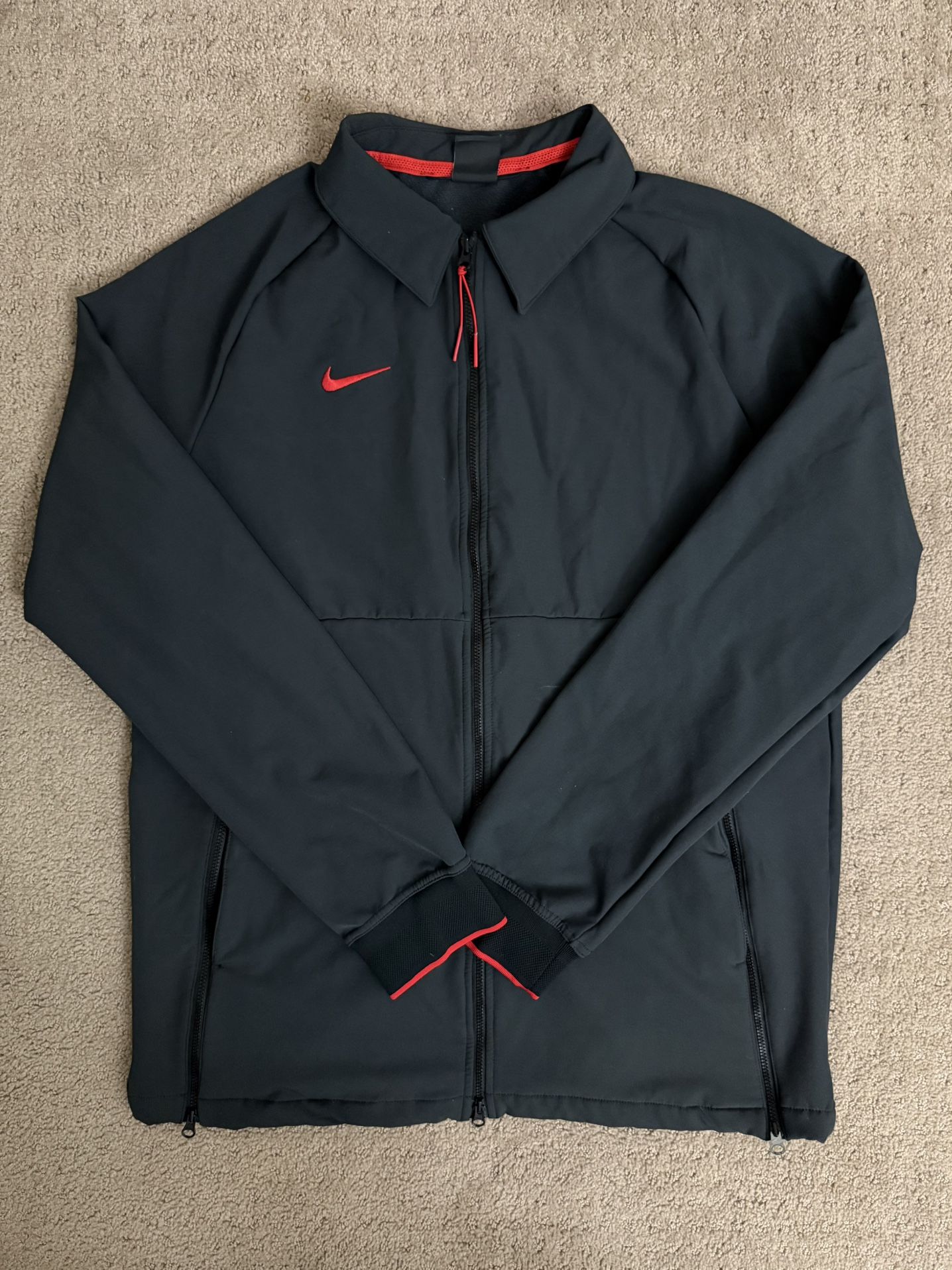 Nike Therma Midweight Zip Up Collared Jacket