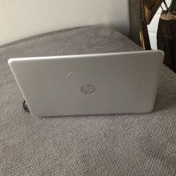 HP Pavilion Laptop 