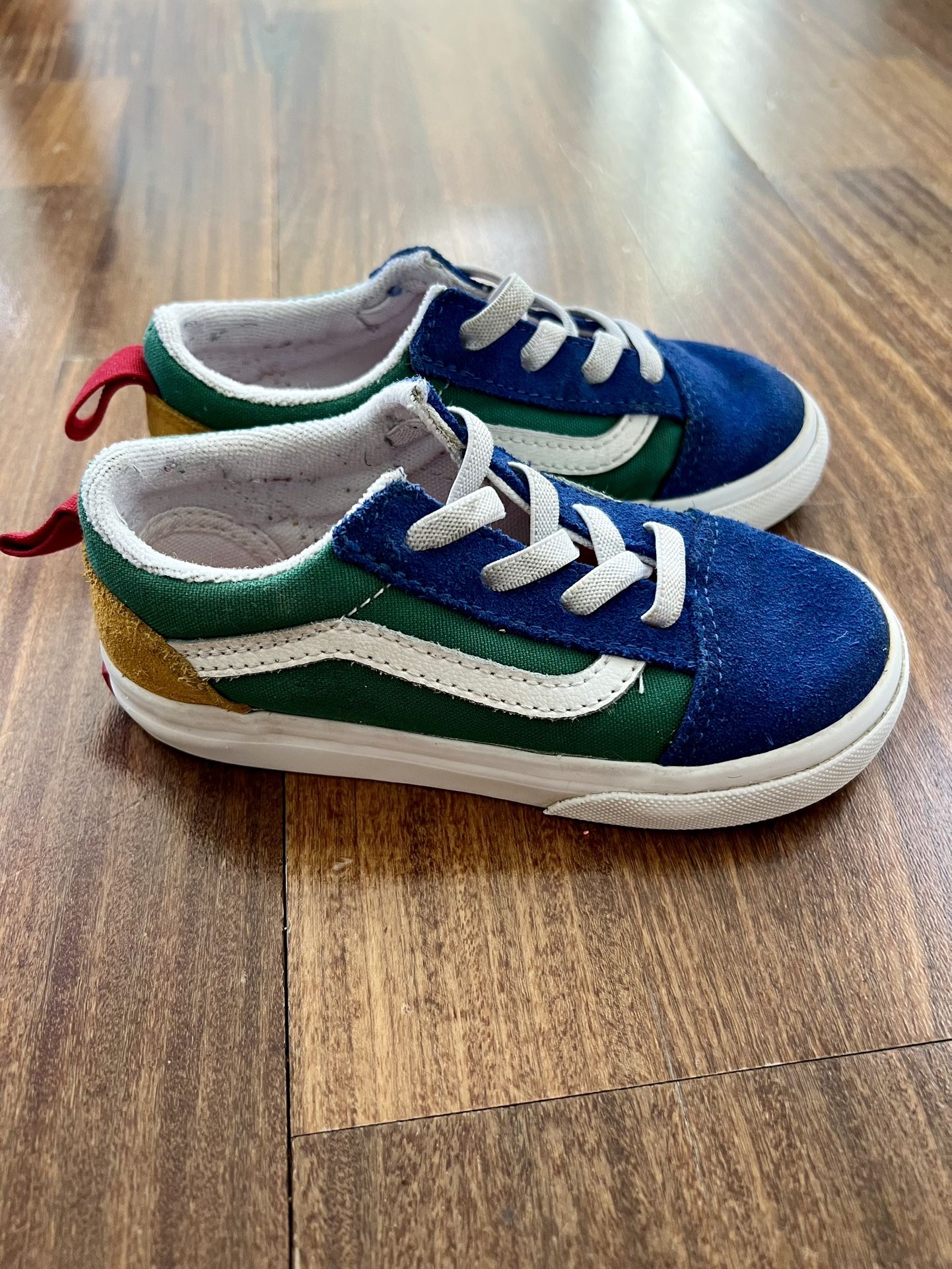 Toddler Vans Yacht Club Old Skool shoes sneakers size 8 Size 8 In really good condition, barely worn before my son outgrew them. A take on our le