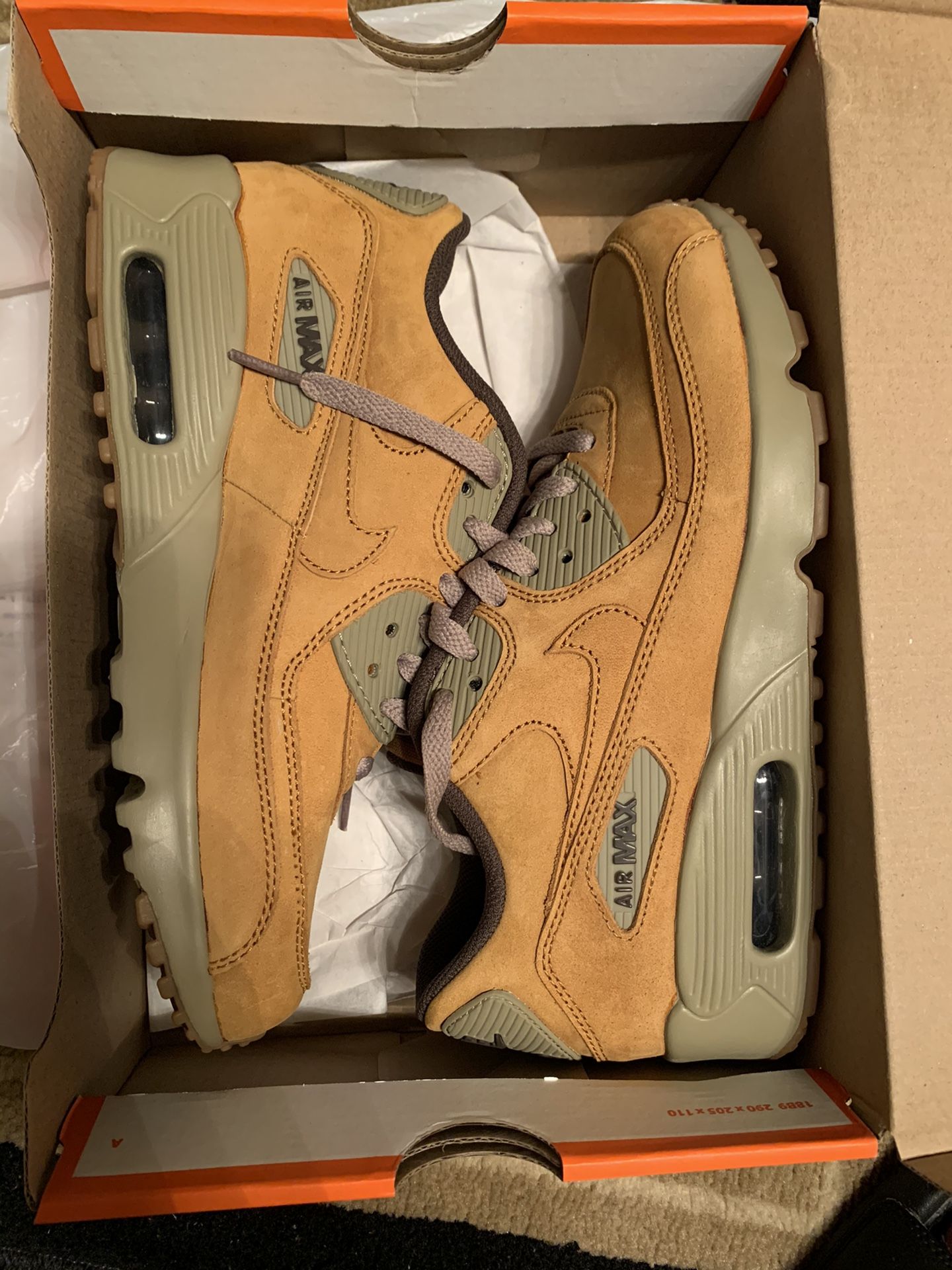 Brand new Airmax 90 winter premium shoes size 6.5 price is firm