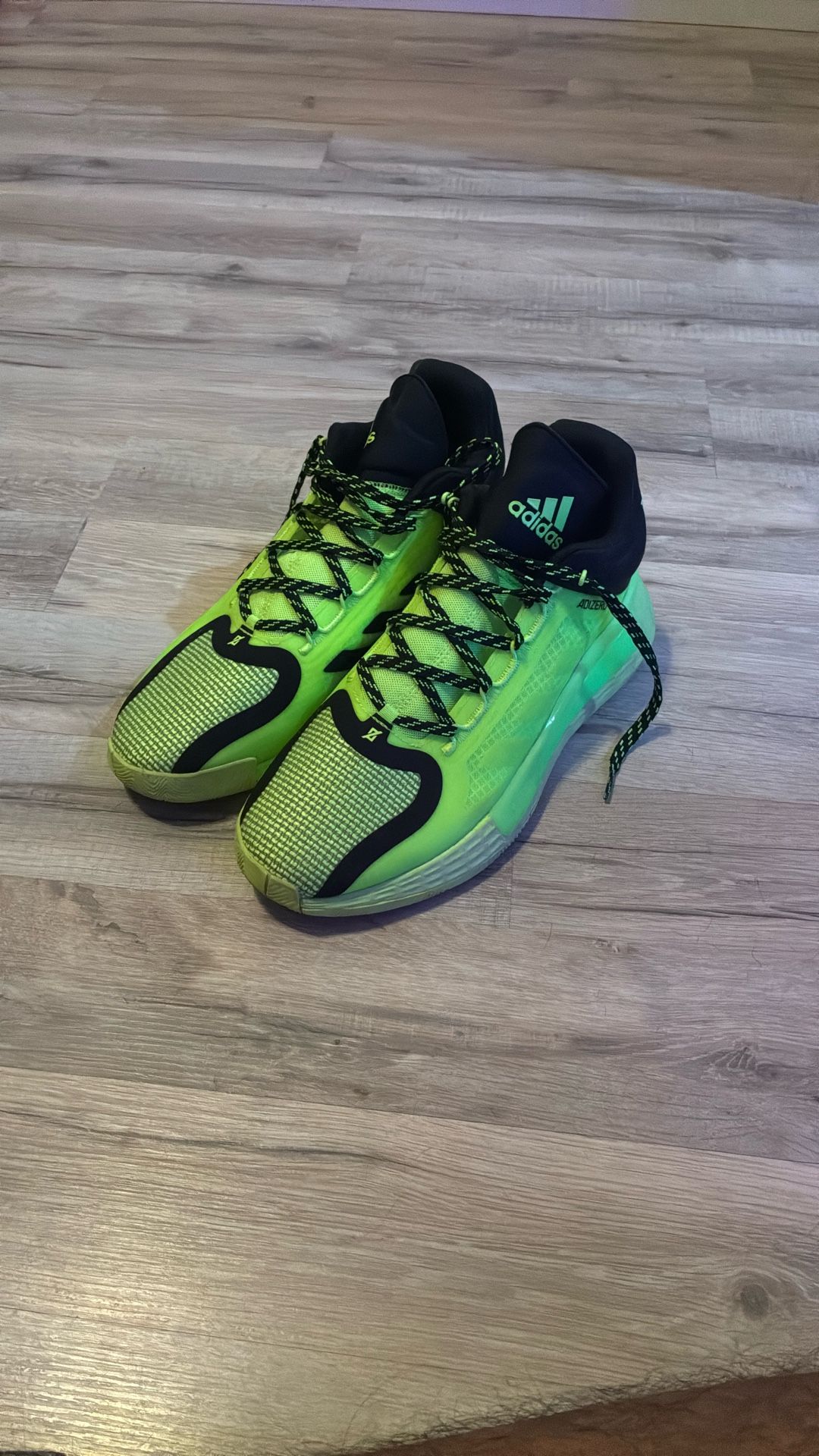 Adidas D Rose 11 signal green