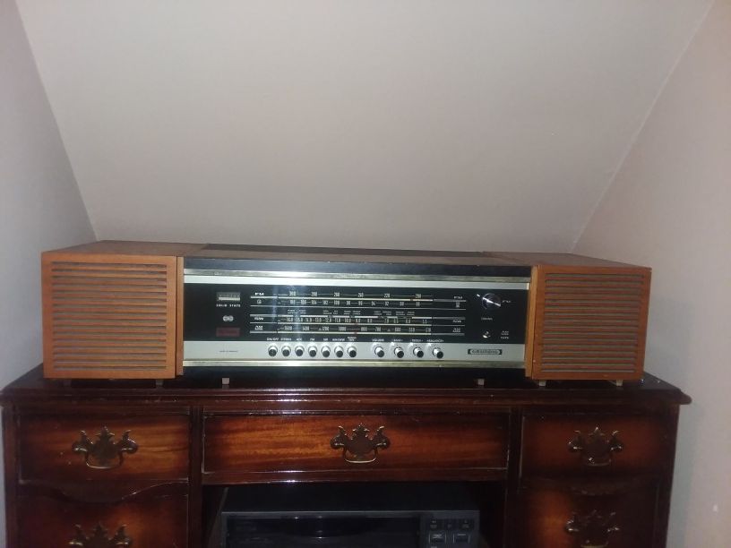 Grundig RTV-320U. OBO
