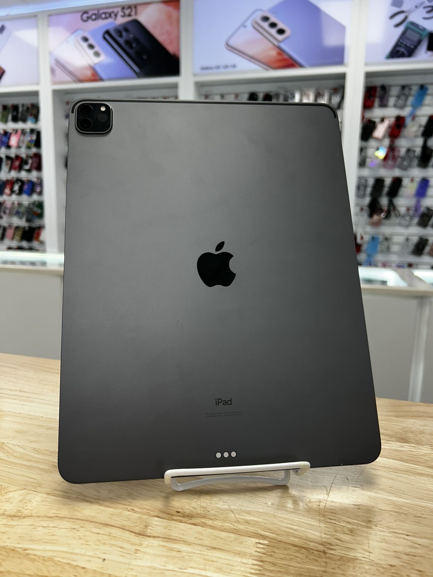 iPad Pro 12.9 Inch 4th Gen 128gb WiFi Only $50 Down Payment 
