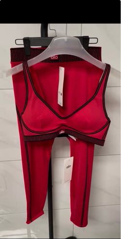 Alo sets available