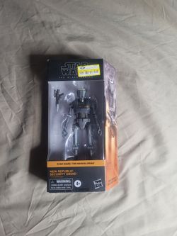 Hasbro Star Wars: The Black Series - New Republic Security Droid