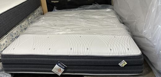 King Size Mattress (Colchón King Size)