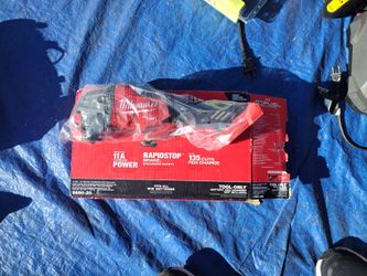 Milwaukee M18 Rapid Stop Grinder 4 1/2" To 5"