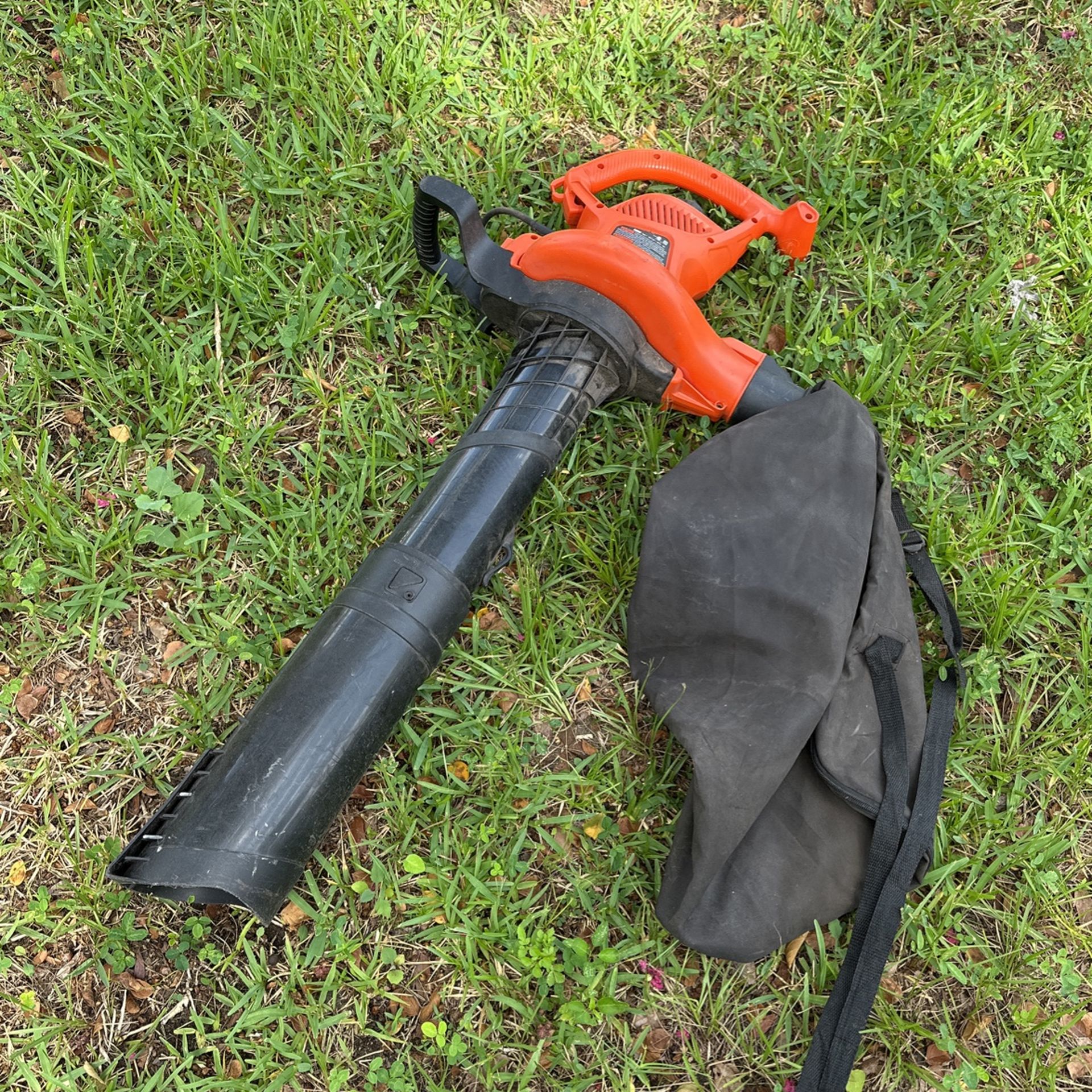 Black and Decker BV5600 Leaf Blower Vacuum Mulcher