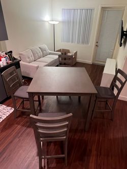 Dinning Table Set - $150