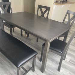 Bonito Comedor De Madera Nuevo En Caja 