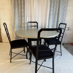 Stunning 4 Person Dining Set