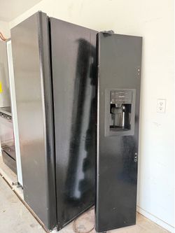 GE Black fridge