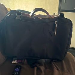 Traveling Bag Laptop Can Hold It With One Hand Or Strap To Your Back Black Is The Color 