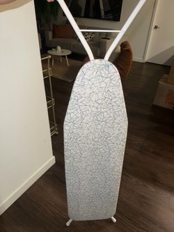 Ironing board 43’