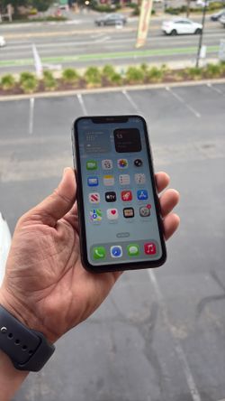 iPhone 11 T-Mobile and metro (very good condition)