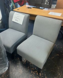 Grey solid accent chair w/ wooden legs $25 must go asap