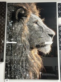 Lion Glass Wall Art