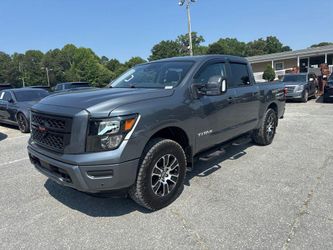 2024 Nissan TITAN