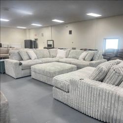 Stupendous Alloy 3 Piece Sectional