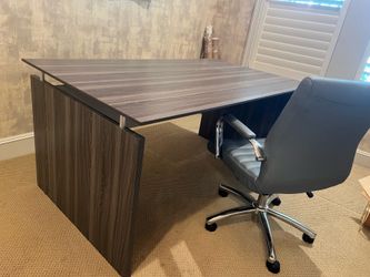 Modern desk