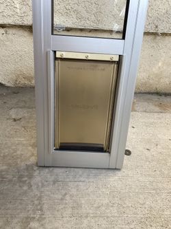 Pet door šŖ size small