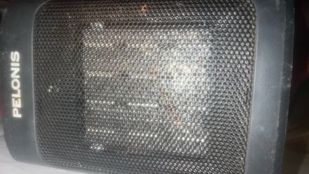 Pelonis 1500W Ceramic Space Heater – Works Great