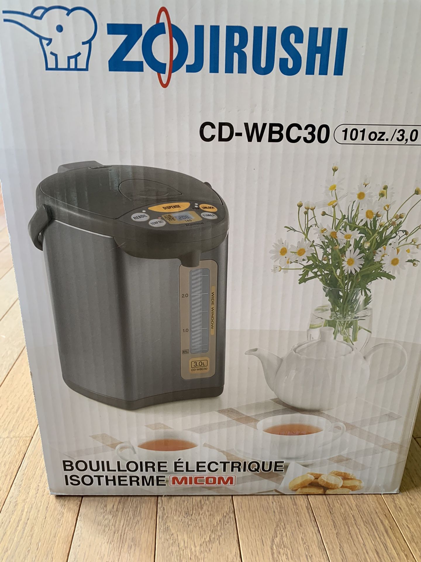 BRAND NEW Williams and Sonoma Zojirushi Water Boiler & Warmer