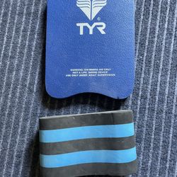 TYR Junior Kickboard And Float