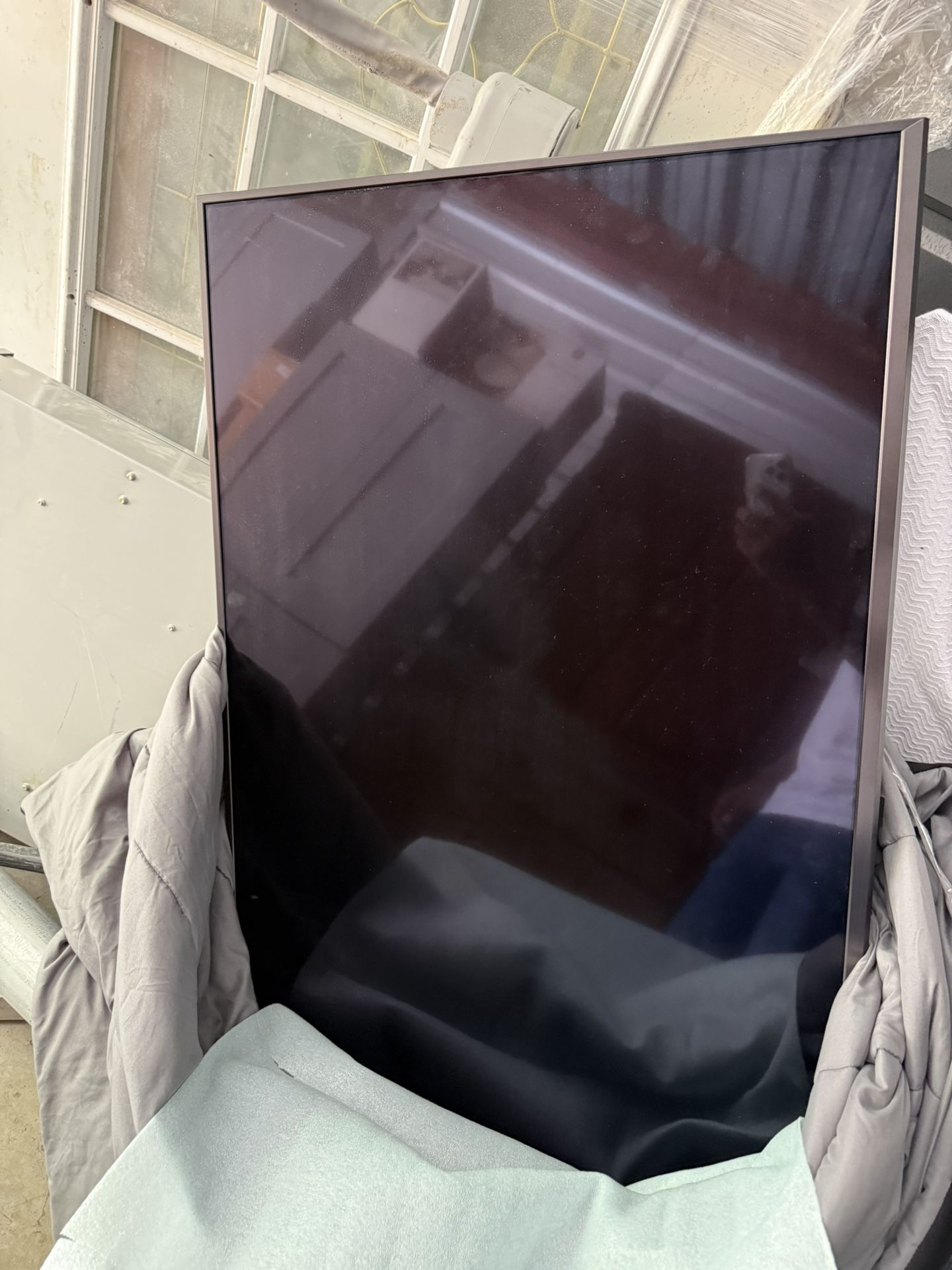 49” LG Smart TV
