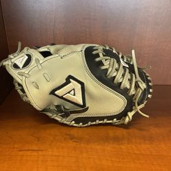 Academia 32.5 inch Catchers Mitt 