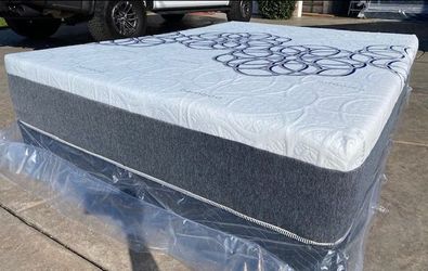 Cal king Memory Foam