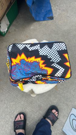 Make Up Bag And Mark Jacob’s Wallet 