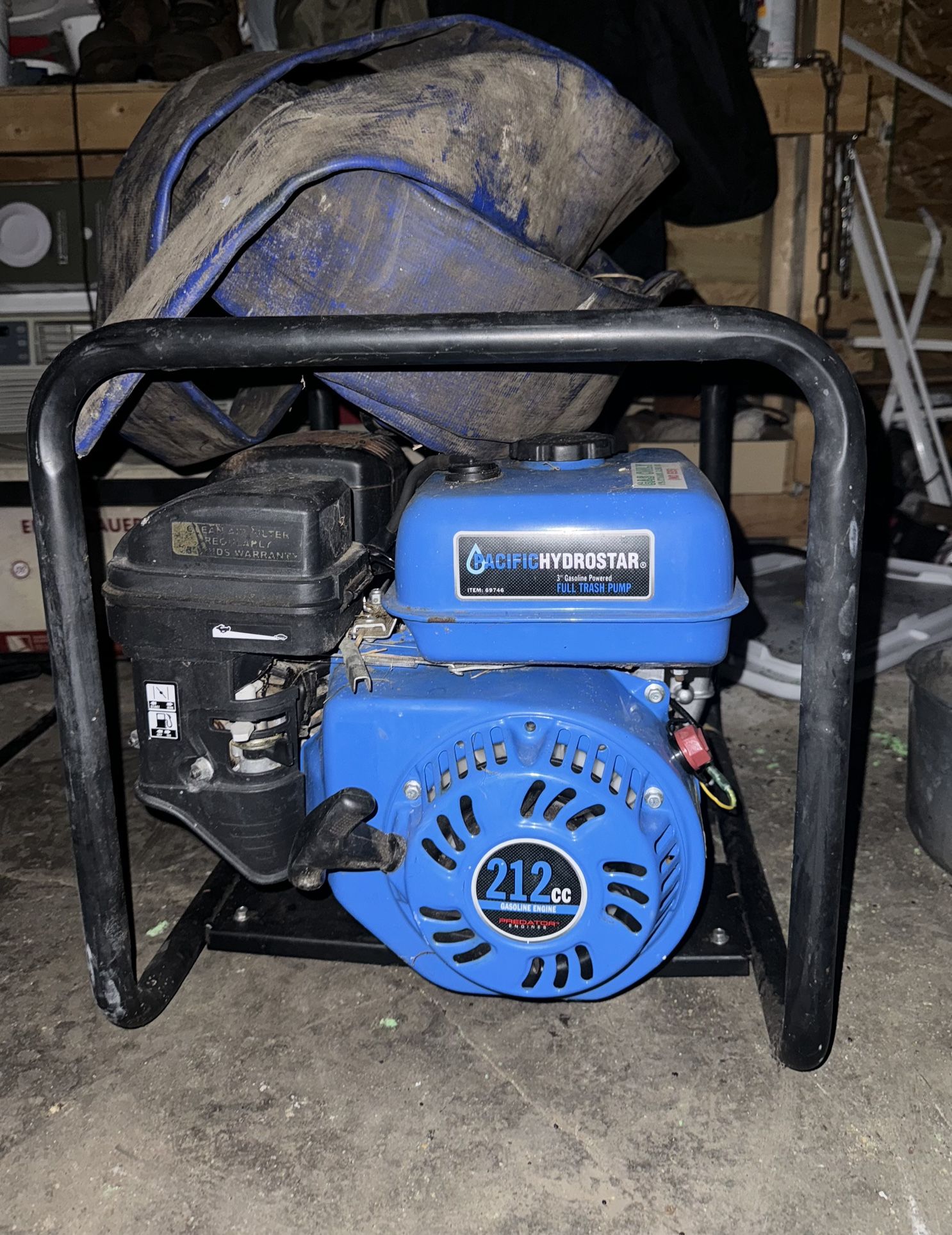 Pacific Hydrostar Gasoline Powered Clear Water Pump includes hoses and everything seen in the images.