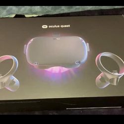 Oculus Quest All-in-one VR headset 1