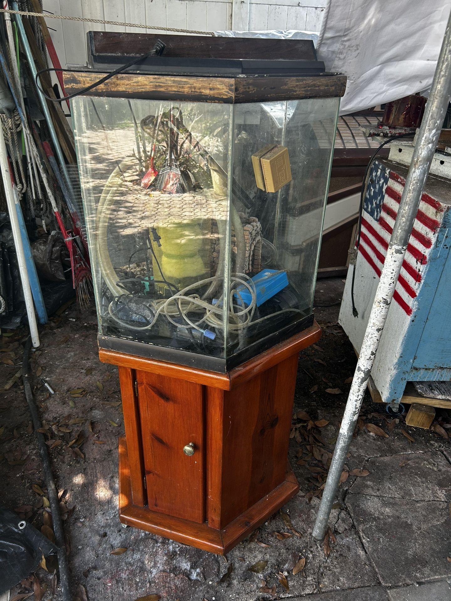 50 Gallon Hexagon Fish Tank With Rolling Cabinet