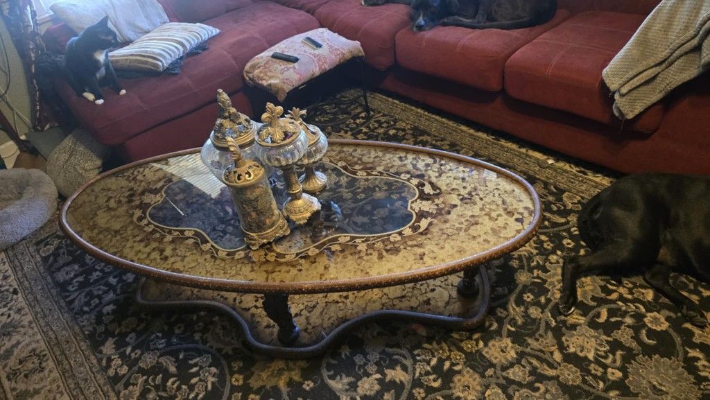 Hollywood regency style italian eglomise coffee Table